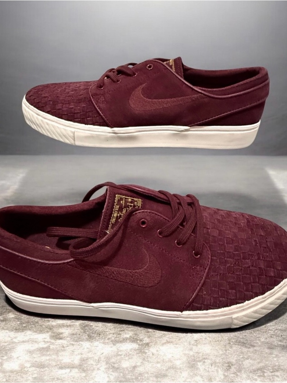Nike Stefan janoski mens Size 9.5 sneakers Burgundy weave Suede leather Shoes